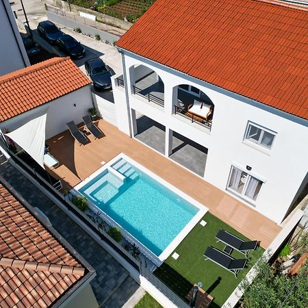 Bernie Apartments With A Pool Задар Экстерьер фото